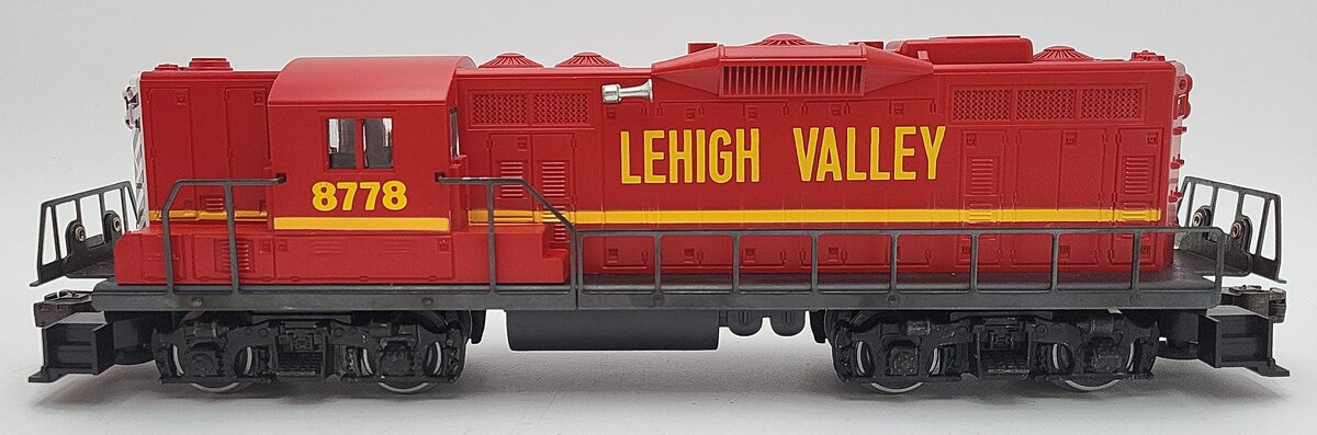 Lionel 6-8778 O Gauge Lehigh Valley GP-9 Non-Pwd. Diesel Locomotive #8778 EX/Box