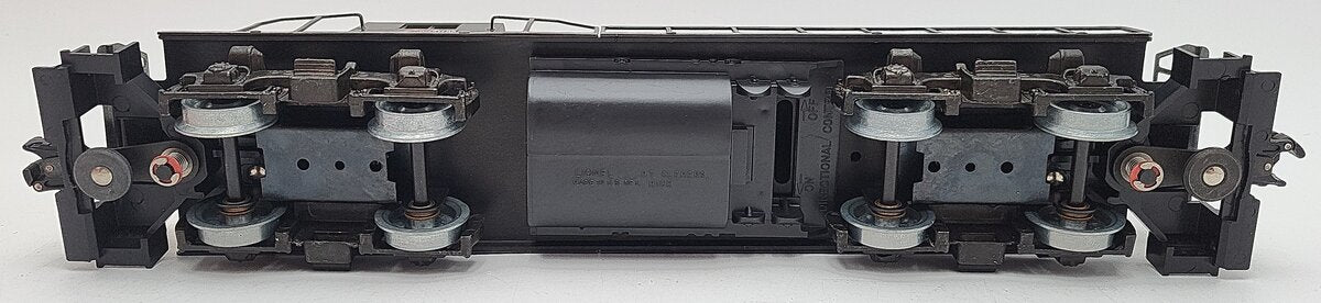 Lionel 6-8779 O Gauge Chicago and Northwestern GP-20 Dummy Diesel Locomotive VG/Box
