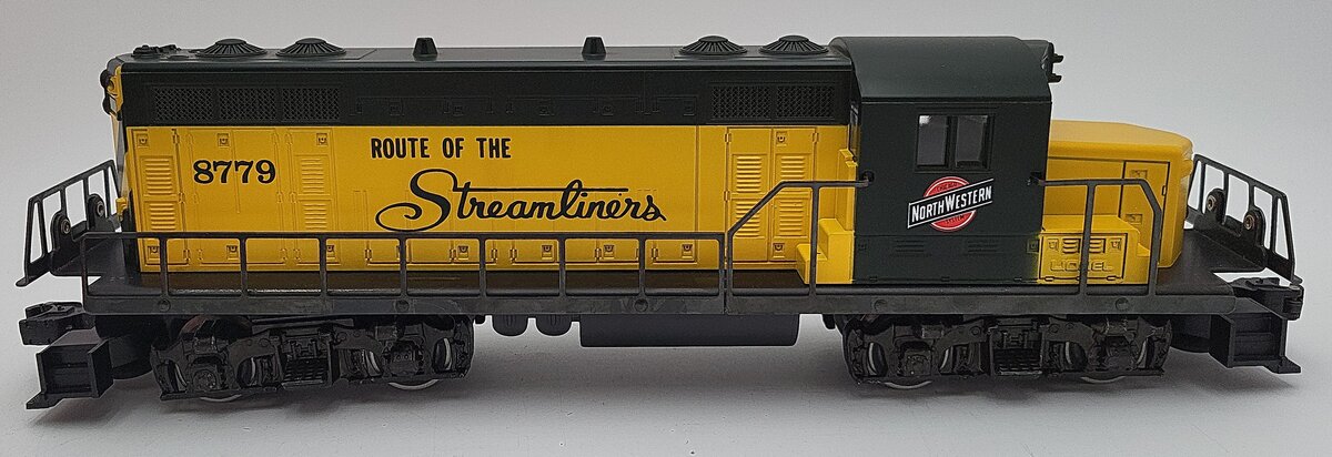 Lionel 6-8779 O Gauge Chicago and Northwestern GP-20 Dummy Diesel Locomotive VG/Box