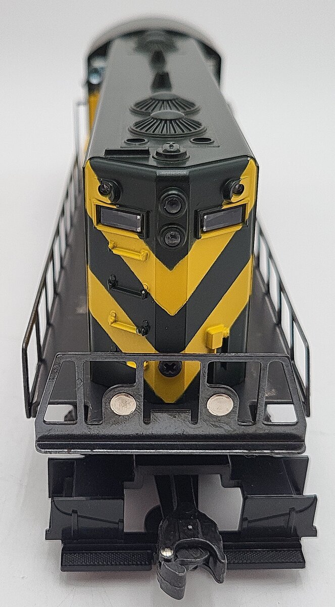 Lionel 6-8779 O Gauge Chicago and Northwestern GP-20 Dummy Diesel Locomotive VG/Box