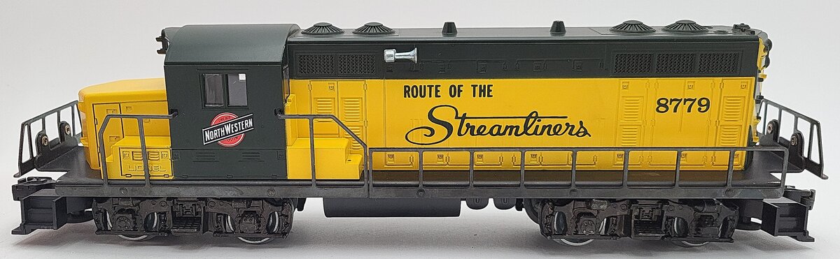 Lionel 6-8779 O Gauge Chicago and Northwestern GP-20 Dummy Diesel Locomotive VG/Box