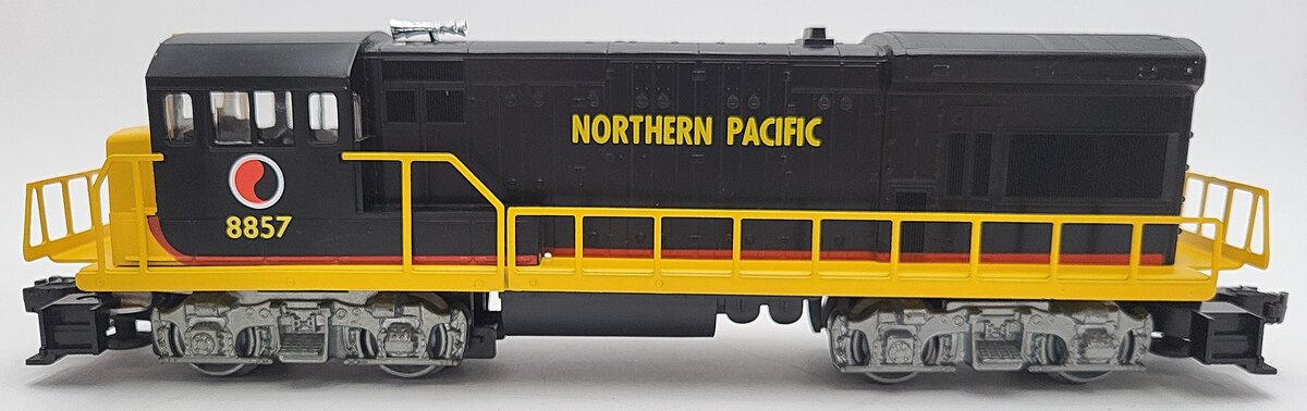 Lionel 6-8857 Northern Pacific U36B Diesel Locomotive EX/Box