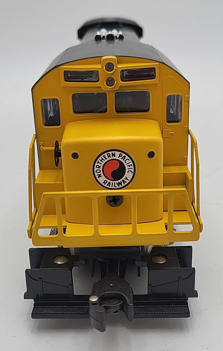Lionel 6-8857 Northern Pacific U36B Diesel Locomotive EX/Box