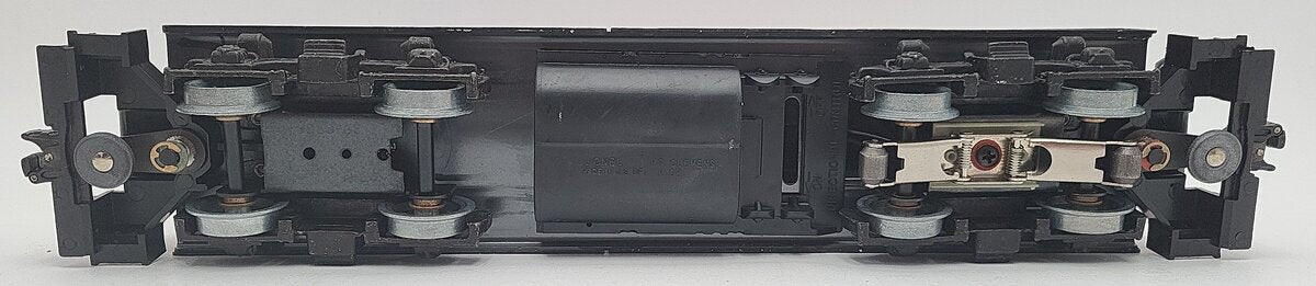 Lionel 6-8867 O Gauge Minneapolis and St. Louis GP9 Non-Powered Diesel Engine VG/Box