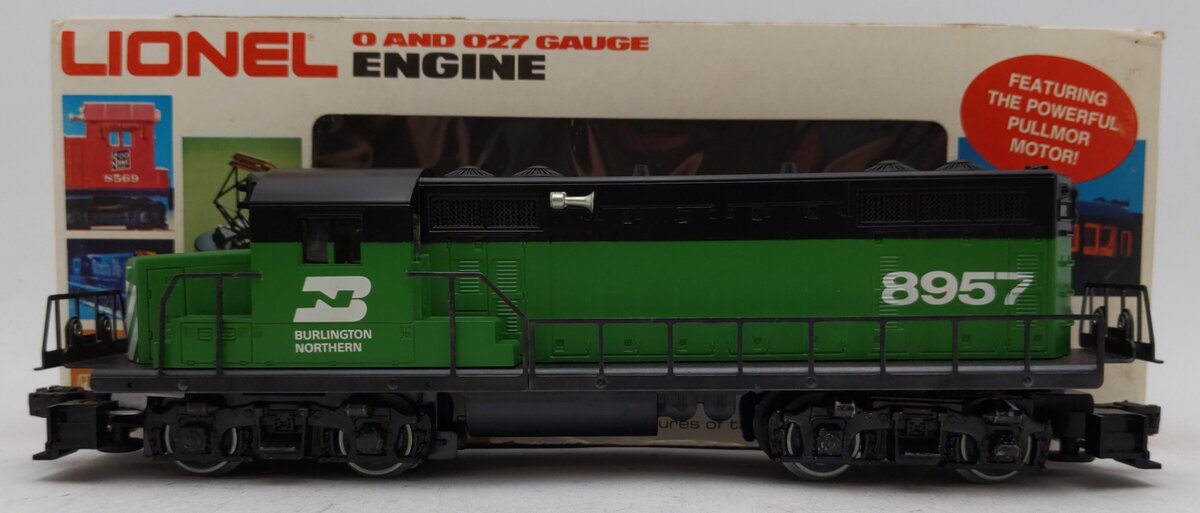Lionel 6-8957 O Burlington Northern GP-20 Powered Diesel Locomotive VG/Box