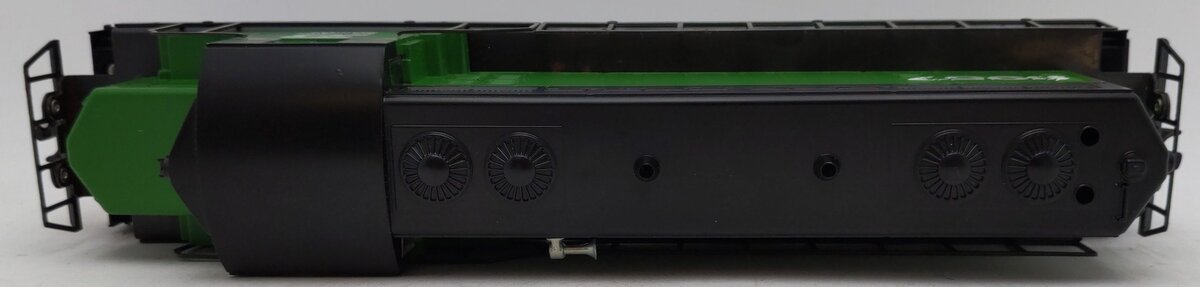 Lionel 6-8957 O Burlington Northern GP-20 Powered Diesel Locomotive VG/Box