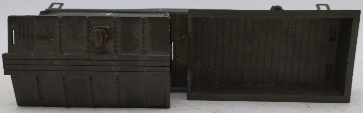 Lionel 6824 Vintage O Olive Drab U.S.M.C. Rescue Caboose VG