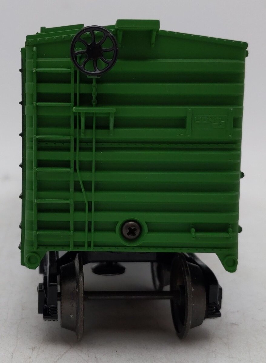 Lionel 6-9713 O Gauge Canadian Pacific Green Boxcar VG/Box
