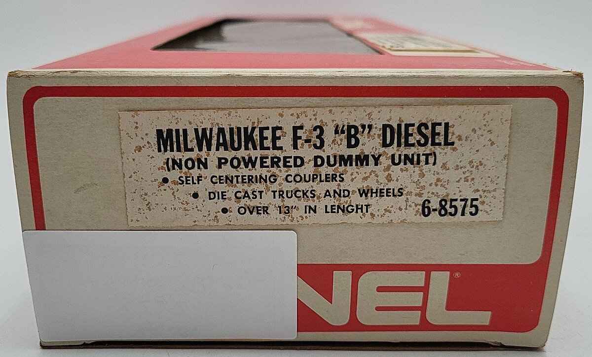 Lionel 6-8575 O Milwaukee Road Non-Powered B Unit Diesel Locomotive EX/Box