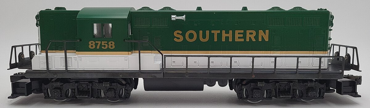 Lionel 6-8758 O Southern GP-7 Dummy Diesel Locomotive EX/Box