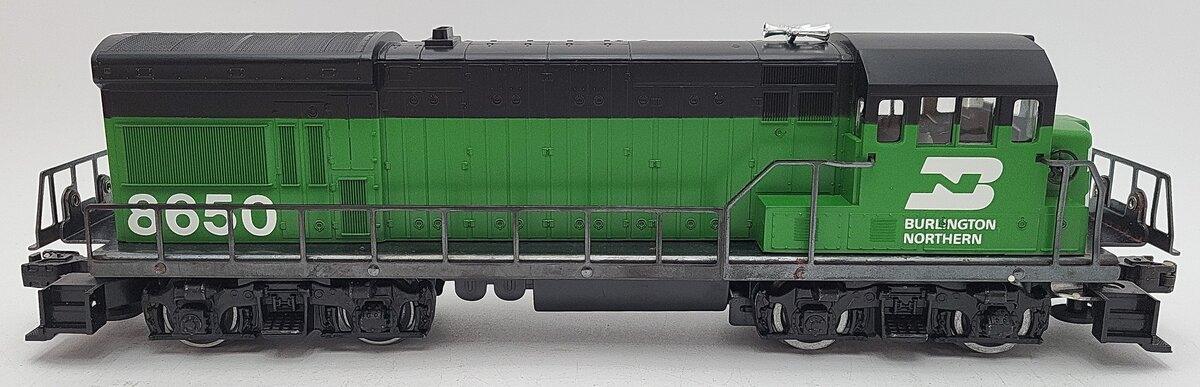 Lionel 6-8650 O Burlington Northern U36B Powered Diesel Locomotive #8650 EX/Box