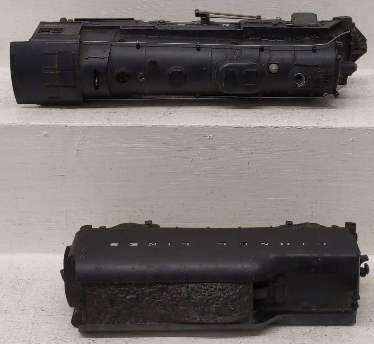 Lionel 2056 Vintage O 4-6-4 Steam Locomotive w/2046W Tender VG