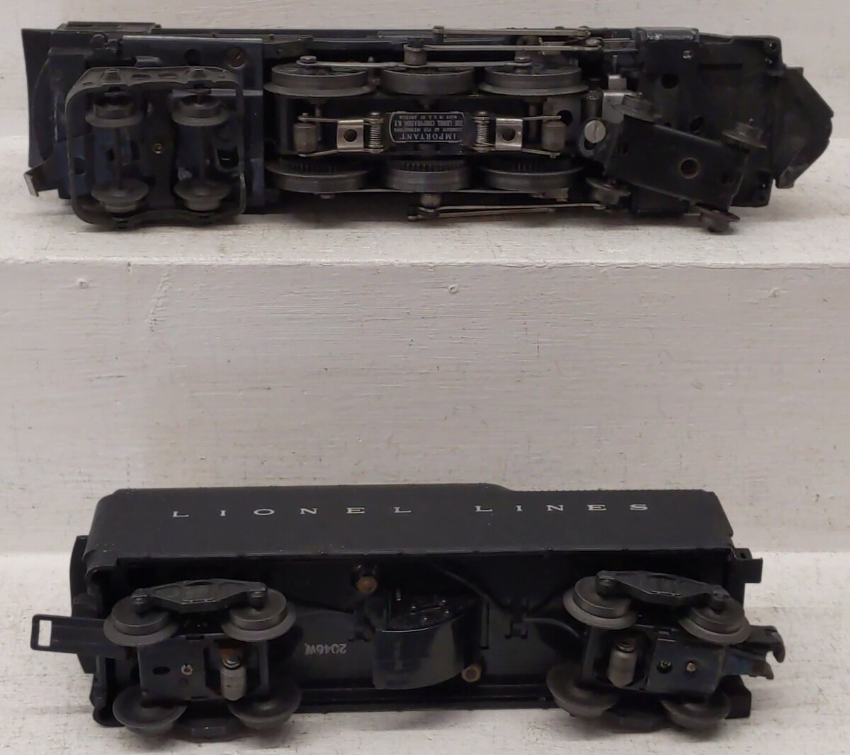 Lionel 2056 Vintage O 4-6-4 Steam Locomotive w/2046W Tender VG
