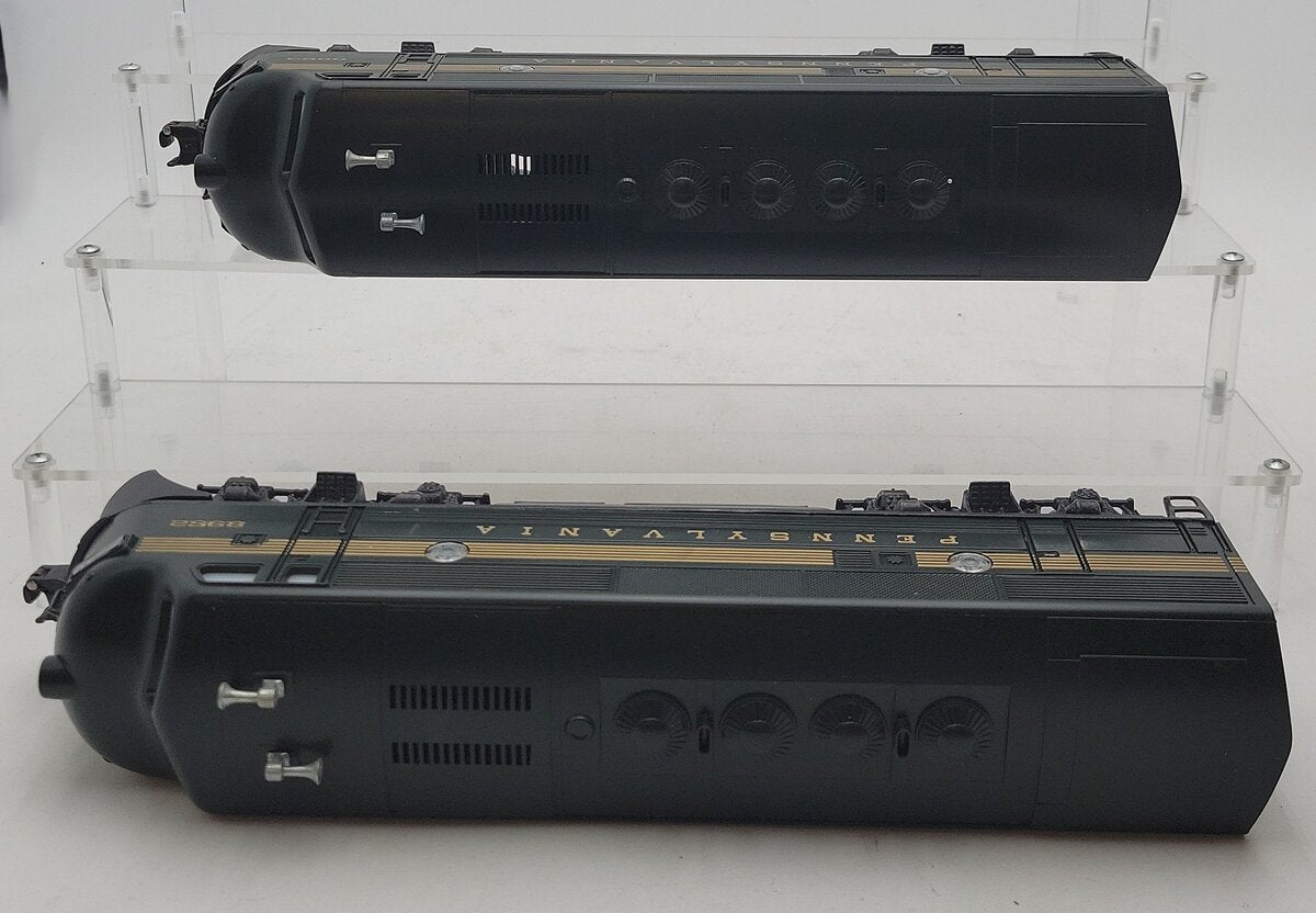 Lionel 6-8952 O Gauge Pennsylvania F-3 AA Diesel Locomotive Set VG/Box