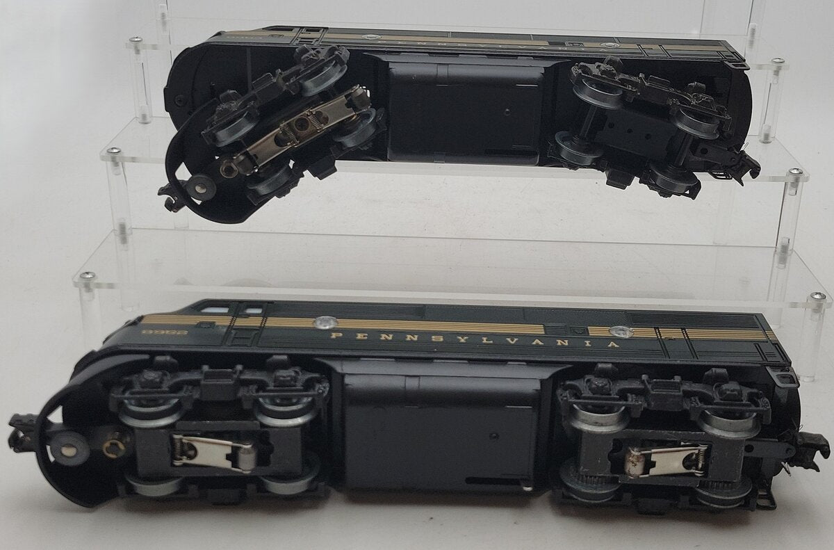 Lionel 6-8952 O Gauge Pennsylvania F-3 AA Diesel Locomotive Set VG/Box