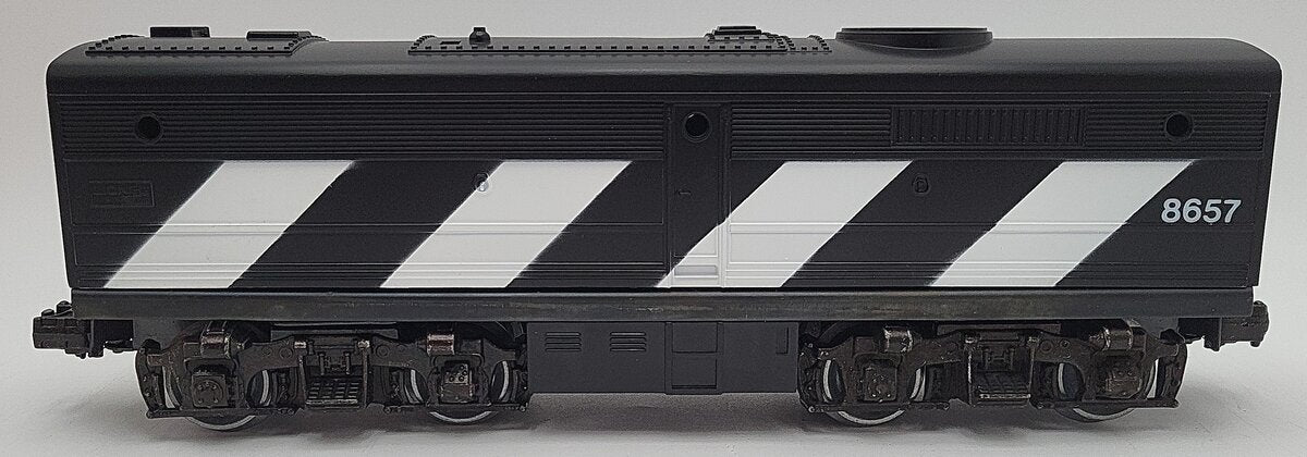 Lionel 6-8657 Canadian National Alco B Unit Non-Powered Diesel Locomotive #8657 EX/Box