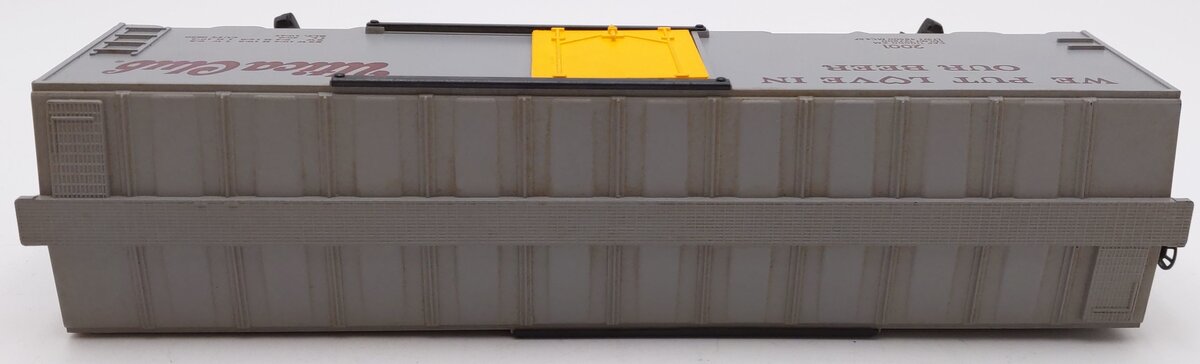 KMT 2001 O Gauge Utica Club Beer Reefer Car EX/Box