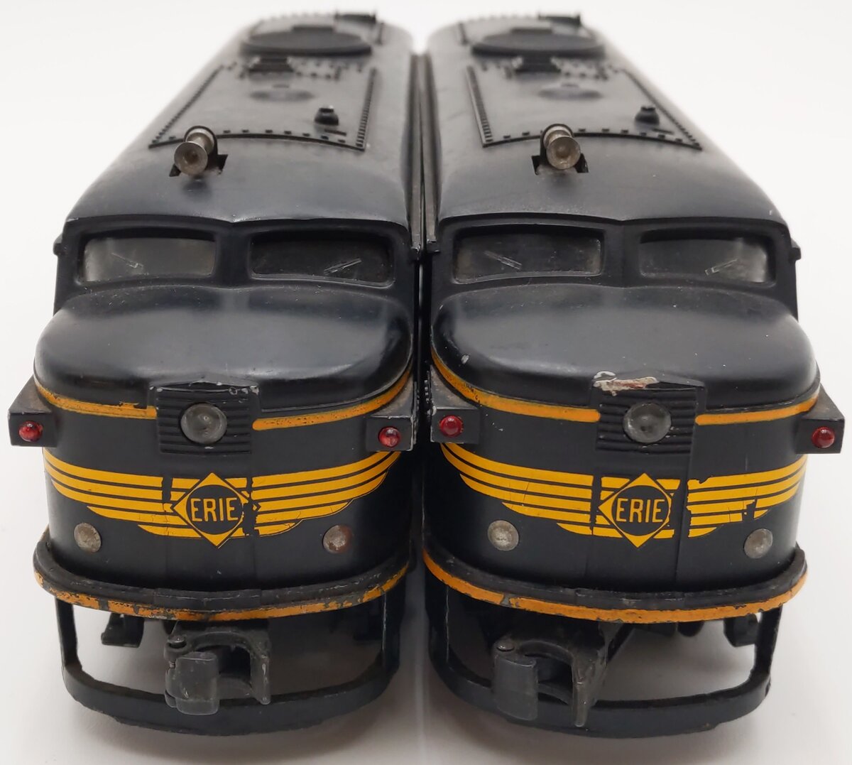 Lionel 2032 Vintage O Erie Alco AA Diesel Locomotive Set VG