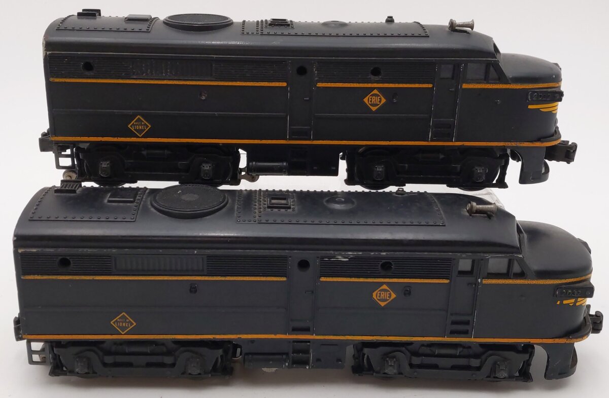 Lionel 2032 Vintage O Erie Alco AA Diesel Locomotive Set VG