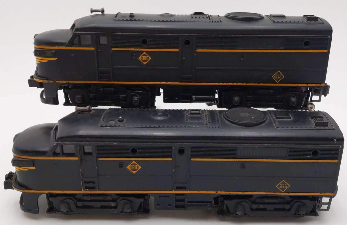 Lionel 2032 Vintage O Erie Alco AA Diesel Locomotive Set VG