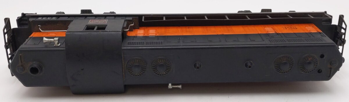 Lionel 2338 Vintage O Gauge Milwaukee Road Powered GP-7 Diesel Locomotive VG