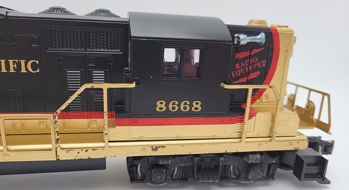 Lionel 6-8668 O Gauge Northern Pacific GP-9 Non-Powered Diesel Locomotive VG/Box