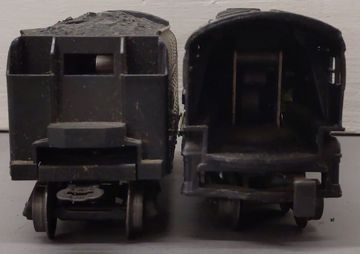 Lionel 2035 Vintage O 2-6-4 Die-Cast Postwar Steam Locomotive with 6466W Tender VG