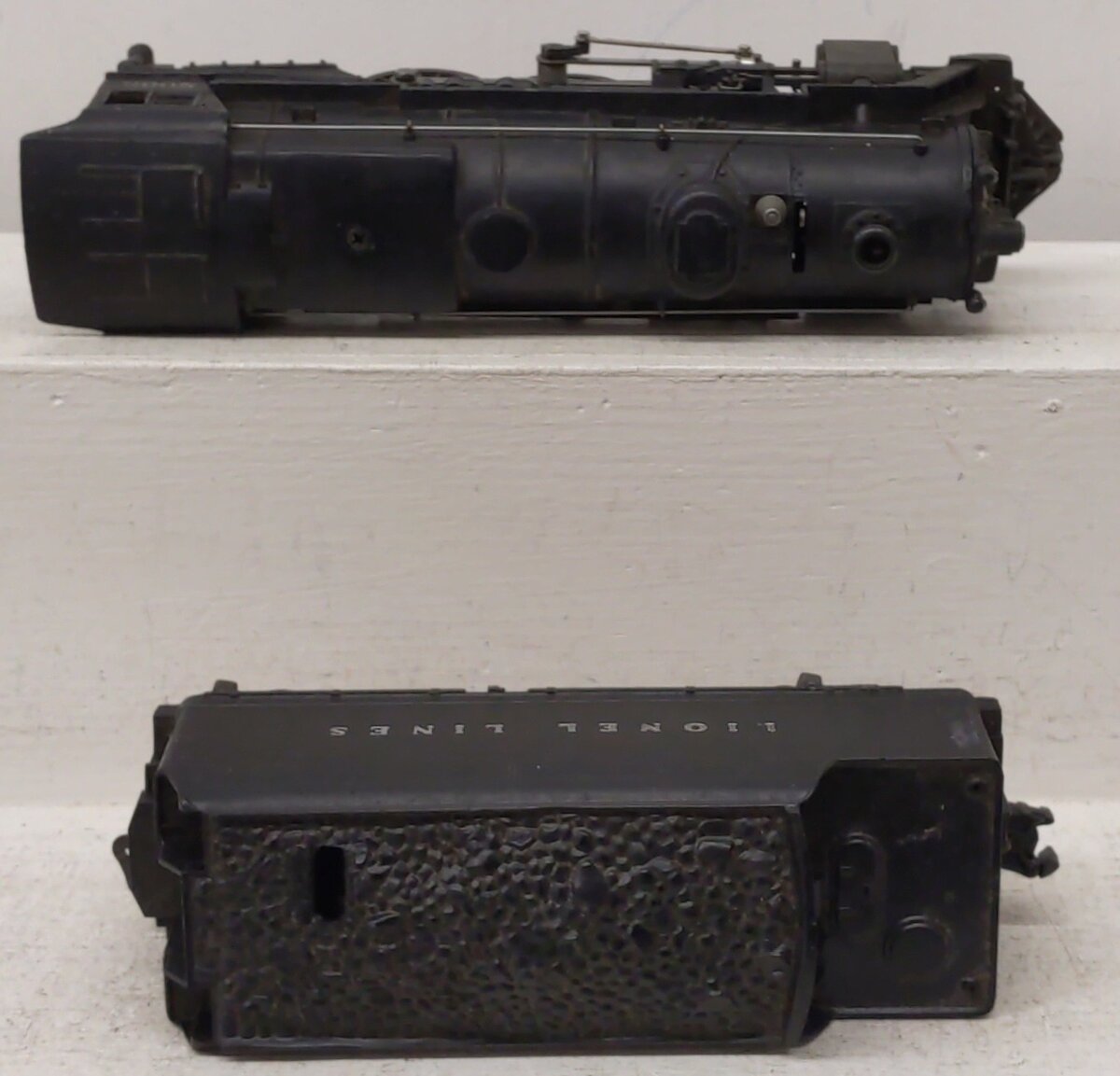 Lionel 2035 Vintage O 2-6-4 Die-Cast Postwar Steam Locomotive with 6466W Tender VG