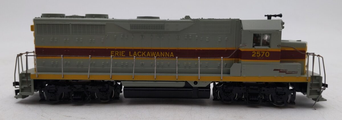 Athearn 4207 HO Erie Lackawanna Powered GP35 Diesel Locomotive #2570 EX/Box