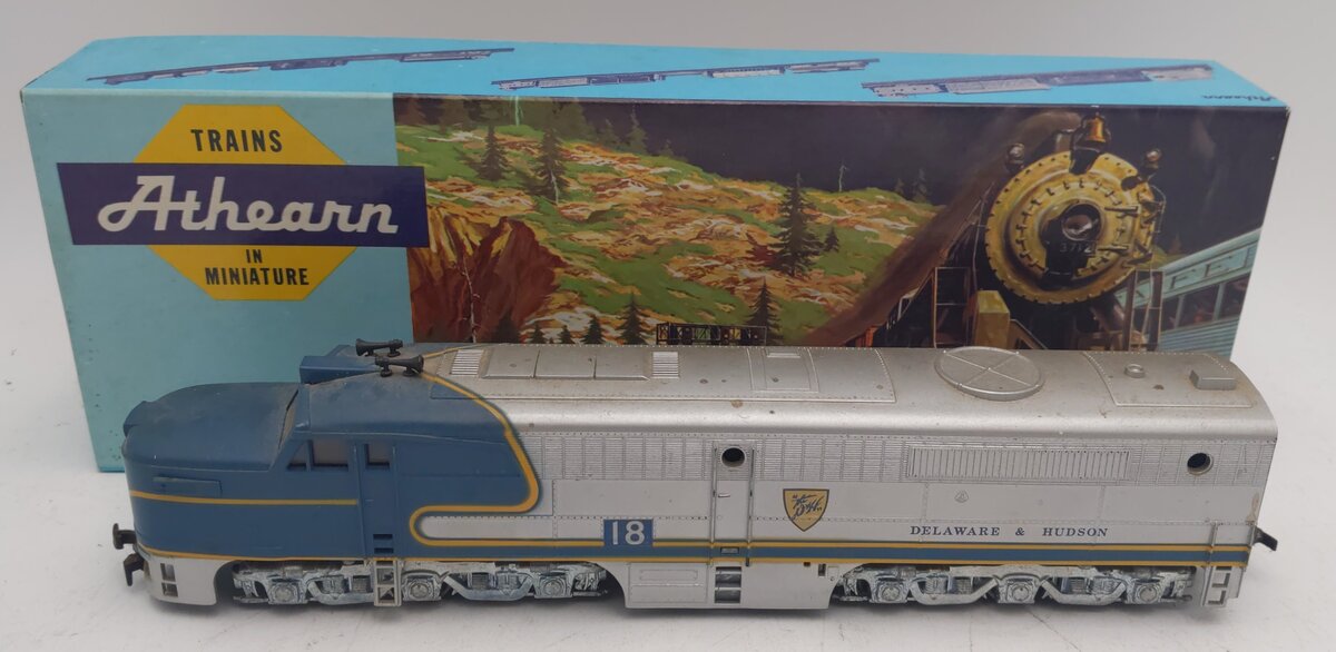 Athearn 3308 HO Scale Delaware & Hudson PA-1 Powered Diesel Locomotive #18 EX/Box