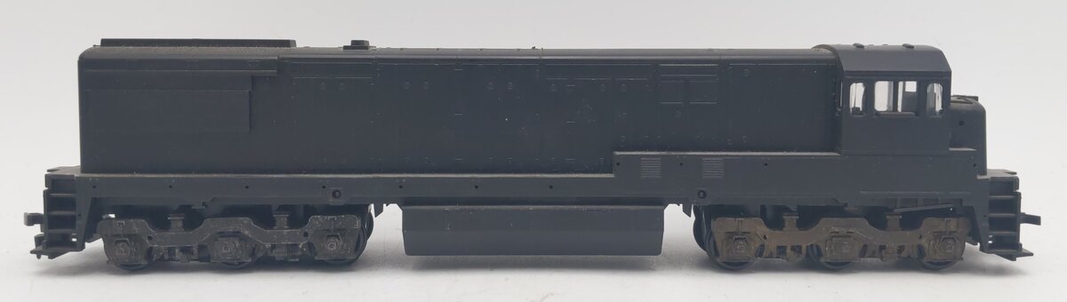 Athearn 3470 HO Undecorated U30C Dummy Diesel Locomotive VG/Box