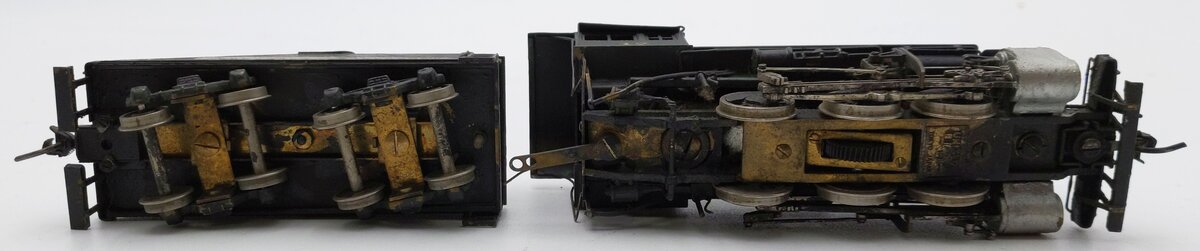 United Models HO Scale Brass PRR 0-6-0 Steam Locomotive & Tender - Painted