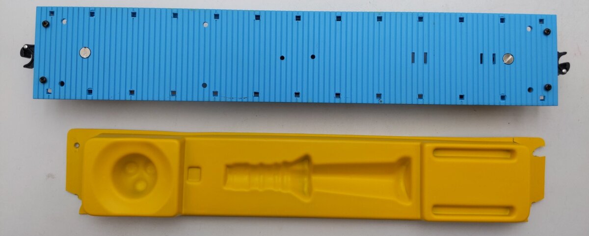 K-Line K691-8015 O Gauge NASA Flatcar w/ Capsule & Helicopter #6918015 EX/Box