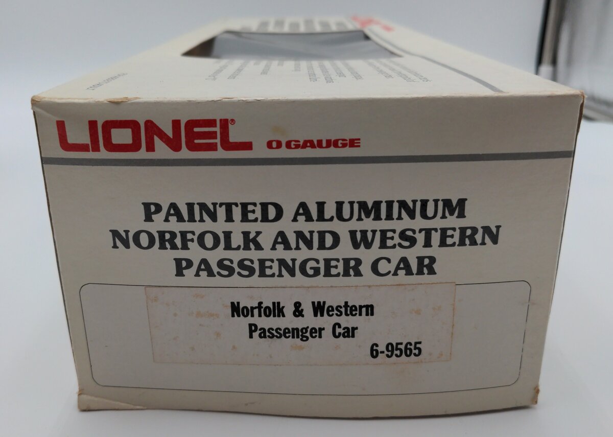 Lionel 6-9565 O Gauge Norfolk & Western Aluminum Passenger Car #580 LN/Box