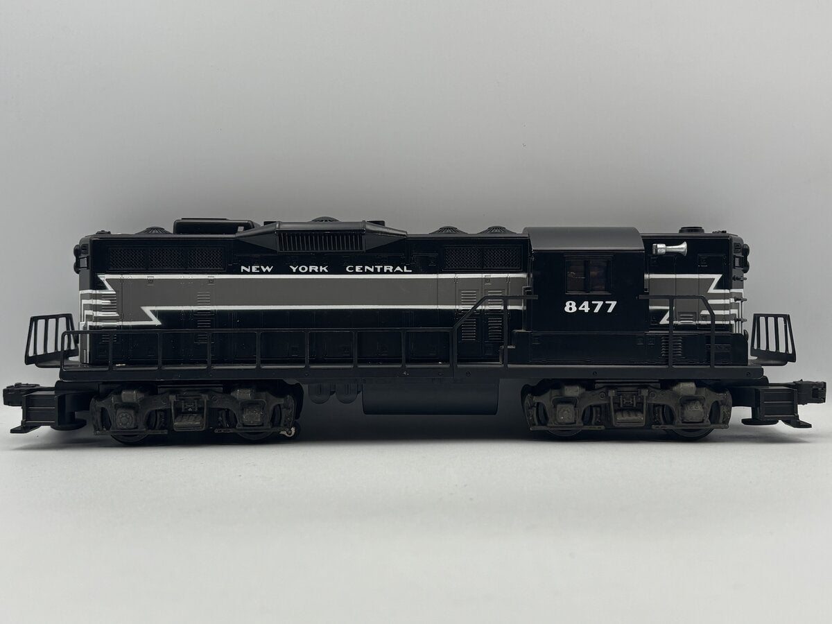 Lionel 6-8477 O Gauge New York Central GP9 Diesel Locomotive w/Horn #8477 EX/Box
