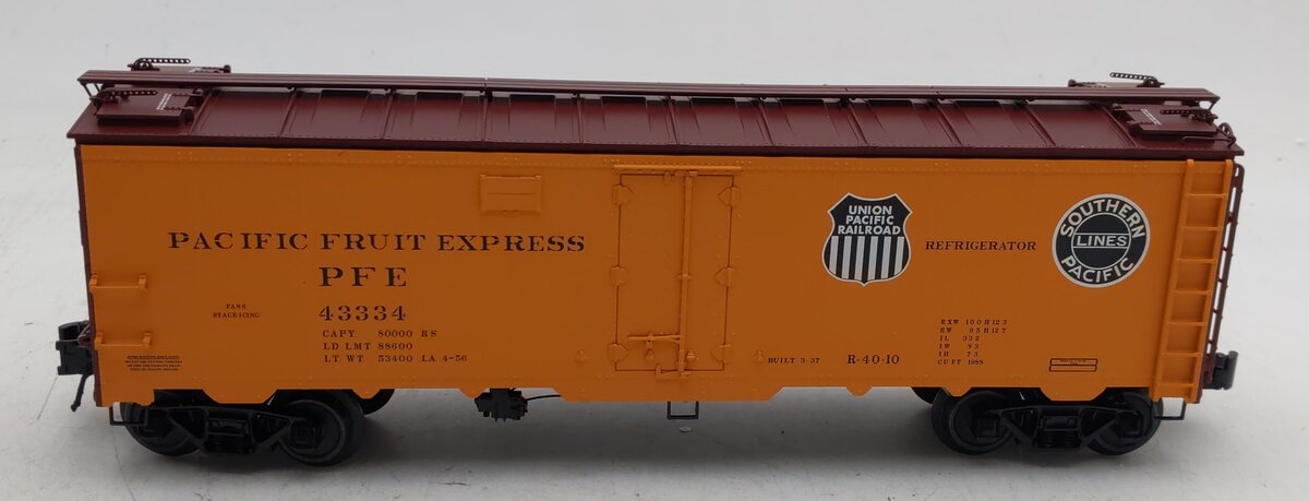 Atlas 3004905-3O Scale 2-Rail PFE Pacific Fruit Express 40' Steel Reefer #43334 LN/Box