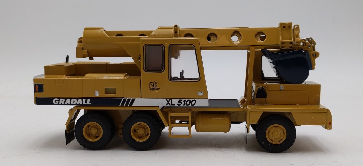 Gradall XL5100 1:50 Hydraulic Excavator Limited Edition Replica in Yellow EX/Box