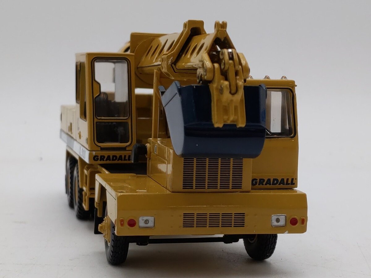 Gradall XL5100 1:50 Hydraulic Excavator Limited Edition Replica in Yellow EX/Box