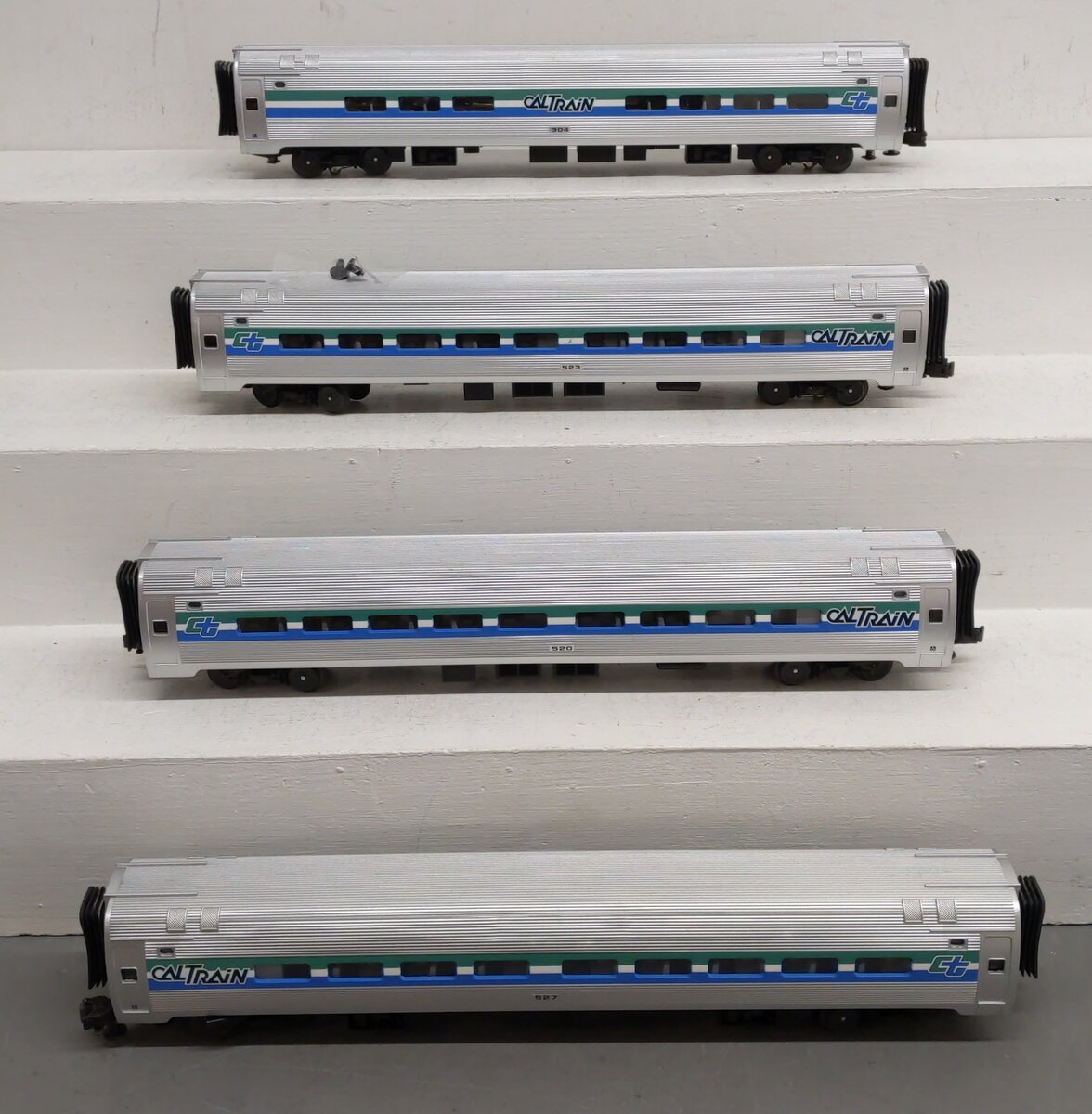MTH 20-6521 O Gauge Cal Train Amfleet Passenger Car Set (Set of 4) VG