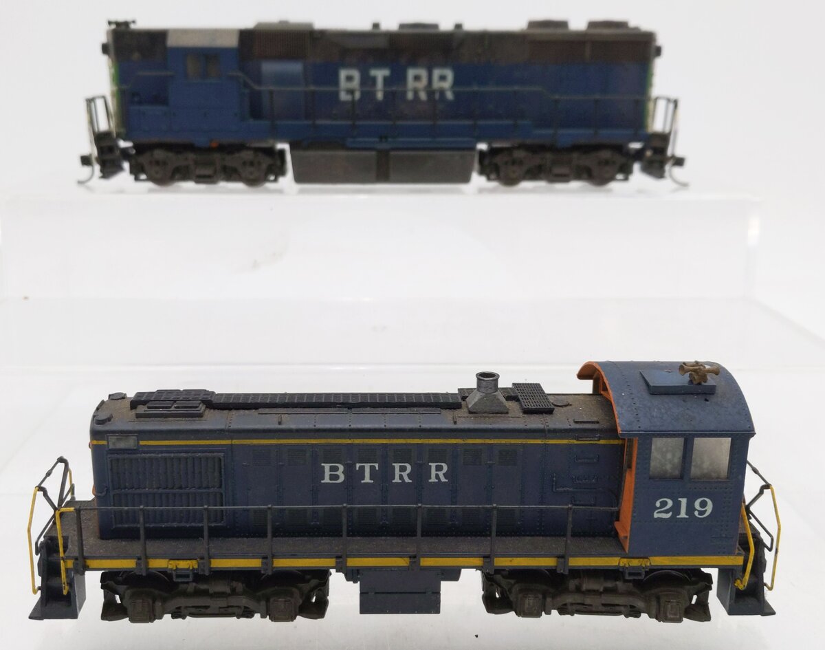 Atlas HO Scale BTRR Diesel Locomotives Weathered [2]