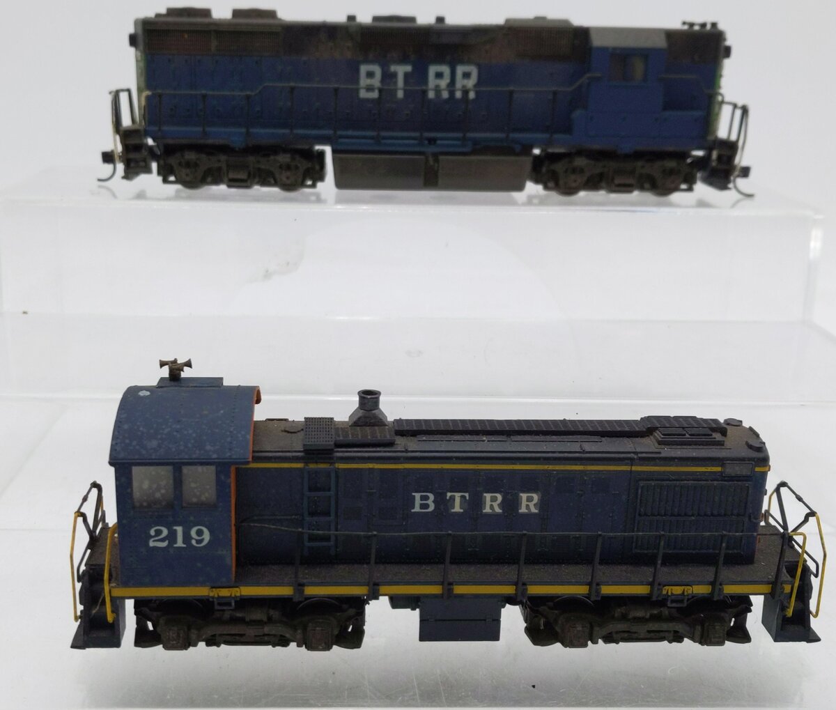 Atlas HO Scale BTRR Diesel Locomotives Weathered [2]