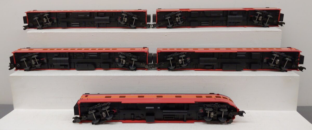 MTH 20-6523 Southern Pacific 70' Streamlined Passenger Car Set EX
