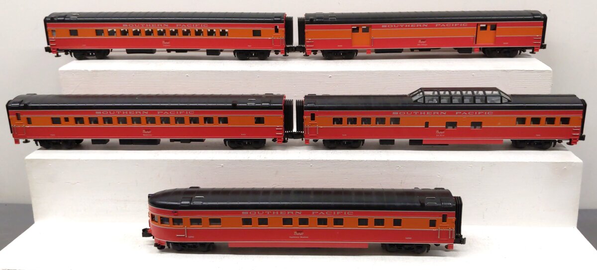 MTH 20-6523 Southern Pacific 70' Streamlined Passenger Car Set EX