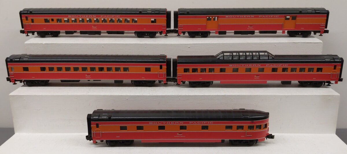 MTH 20-6523 Southern Pacific 70' Streamlined Passenger Car Set EX