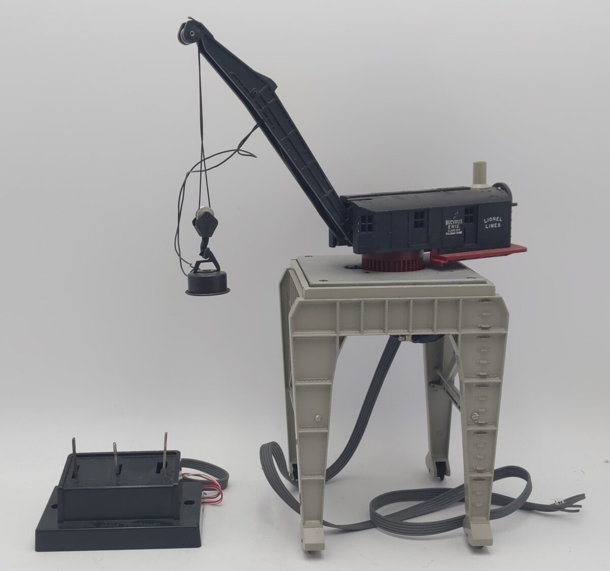 Lionel 282 Vintage O Bucyrus Erie Remote Control Gantry Crane EX