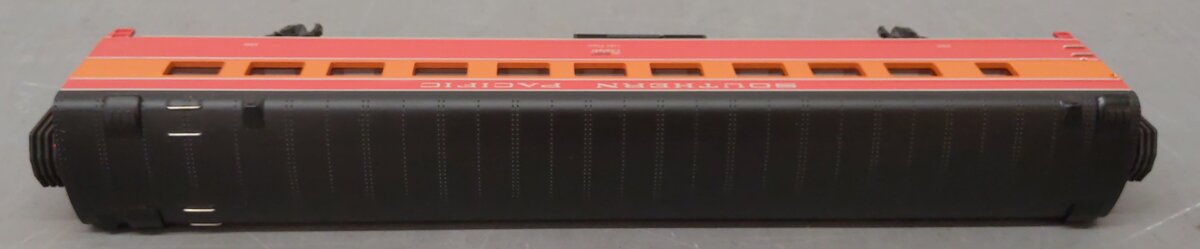 MTH 20-6623 O SP 70' Streamlined Passenger Car Lake Pepin Only #156 EX