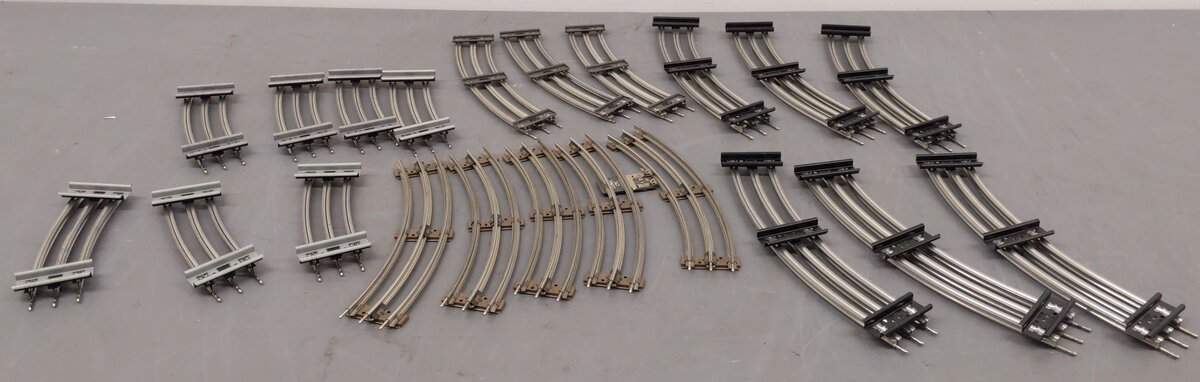 Lionel O Gauge Assorted Curved Tubular Track Segments; 65501, 65504, 65033 [21] VG