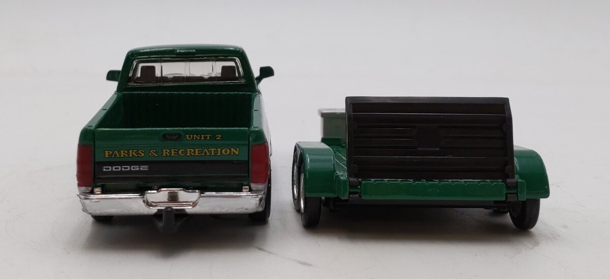 Lionel 624032 1:48 Eastwood Automobilia Country Parks & Recreation Truck NIB