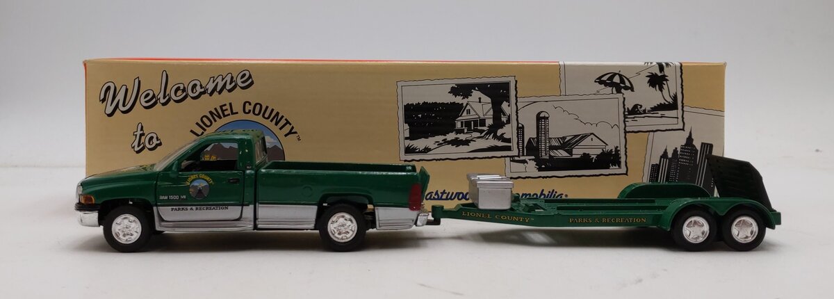 Lionel 624032 1:48 Eastwood Automobilia Country Parks & Recreation Truck NIB