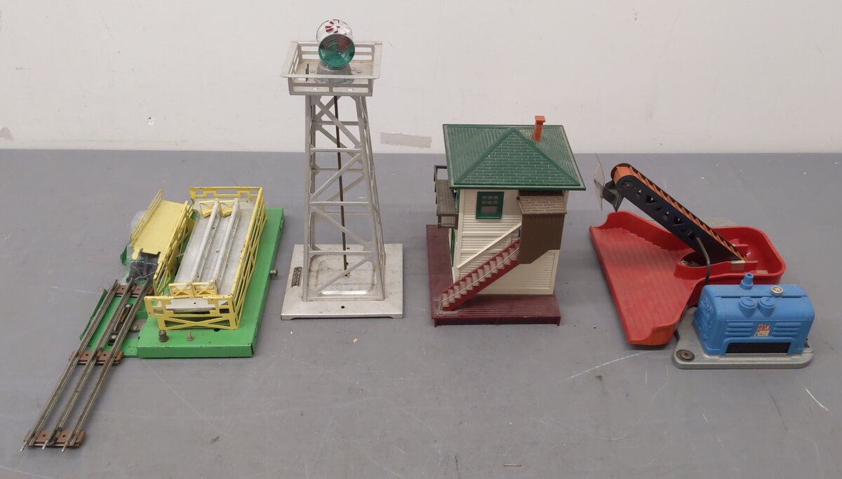 Lionel O Vintage Accessories: 445, 397, 394, 3656 [4] EX
